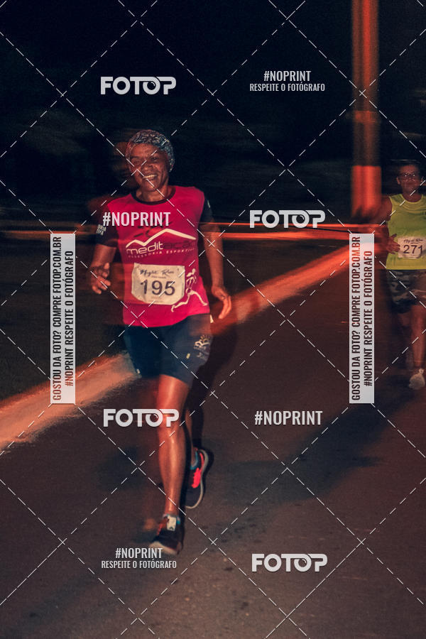 Buy your photos of the eventNight Run 5K 10K Praia Grande on Fotop
