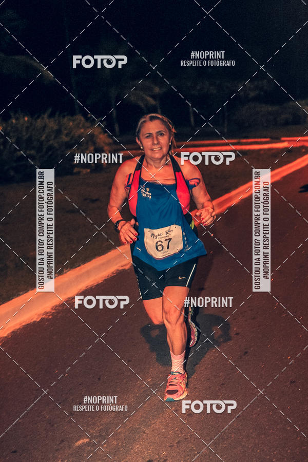Buy your photos of the eventNight Run 5K 10K Praia Grande on Fotop
