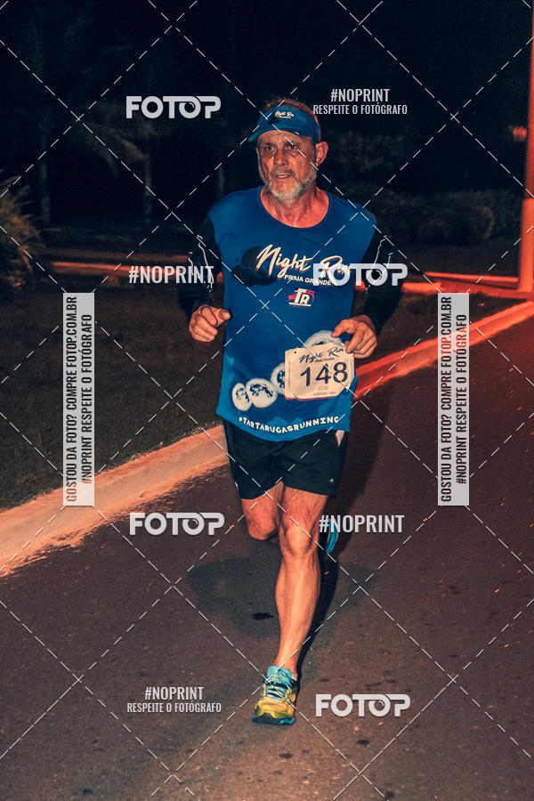 Buy your photos of the eventNight Run 5K 10K Praia Grande on Fotop