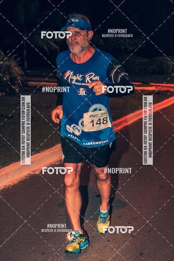 Buy your photos of the eventNight Run 5K 10K Praia Grande on Fotop