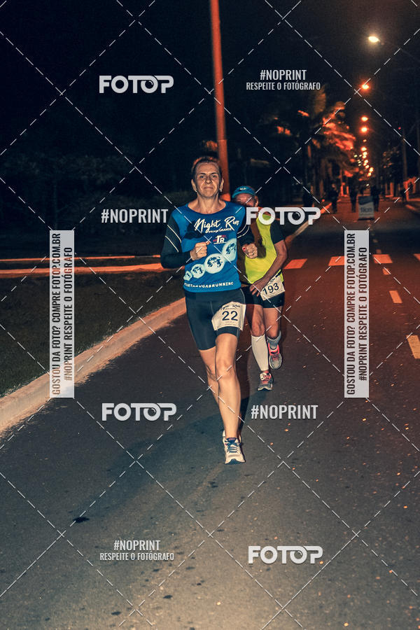 Buy your photos of the eventNight Run 5K 10K Praia Grande on Fotop