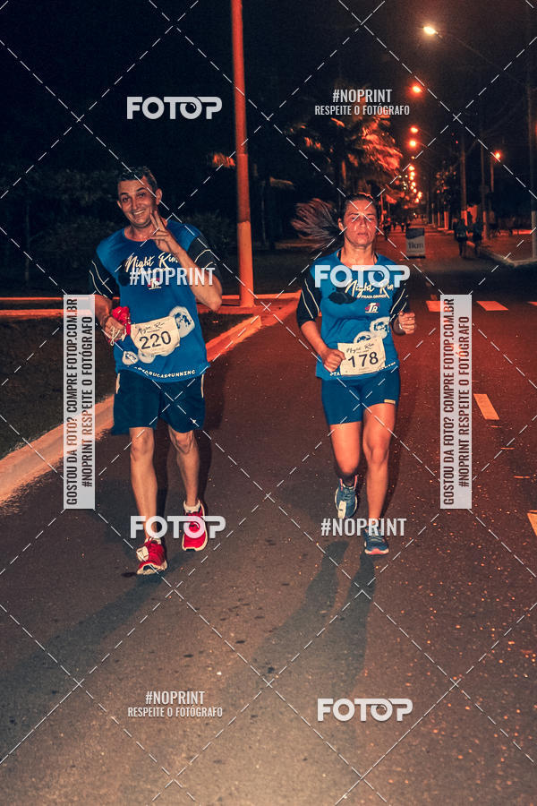 Buy your photos of the eventNight Run 5K 10K Praia Grande on Fotop