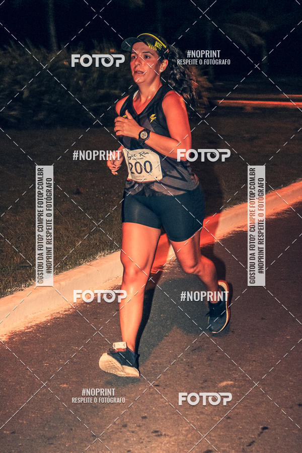 Buy your photos of the eventNight Run 5K 10K Praia Grande on Fotop