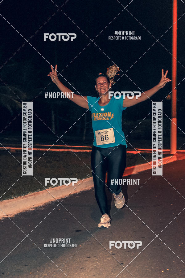 Buy your photos of the eventNight Run 5K 10K Praia Grande on Fotop