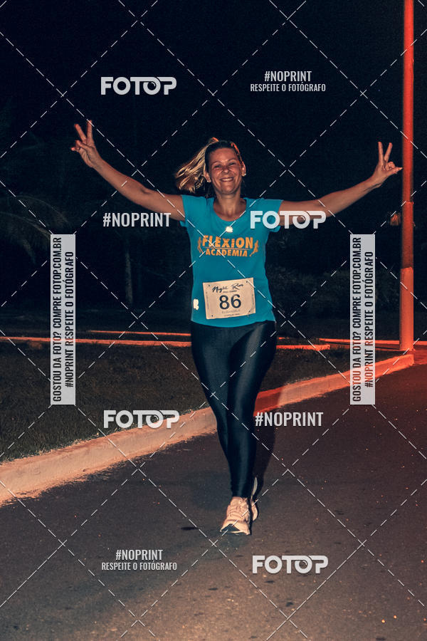 Buy your photos of the eventNight Run 5K 10K Praia Grande on Fotop