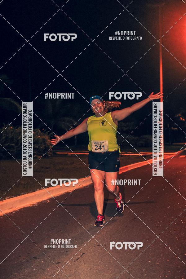 Buy your photos of the eventNight Run 5K 10K Praia Grande on Fotop
