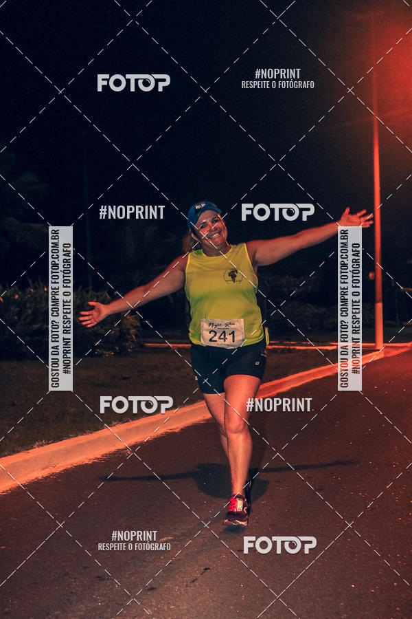 Buy your photos of the eventNight Run 5K 10K Praia Grande on Fotop
