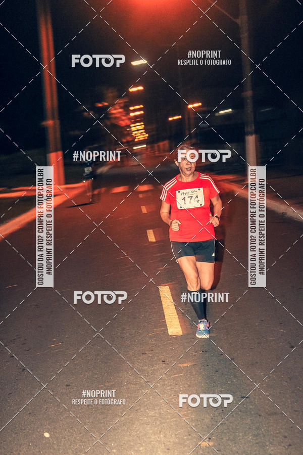 Buy your photos of the eventNight Run 5K 10K Praia Grande on Fotop