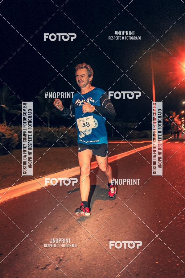 Buy your photos of the eventNight Run 5K 10K Praia Grande on Fotop