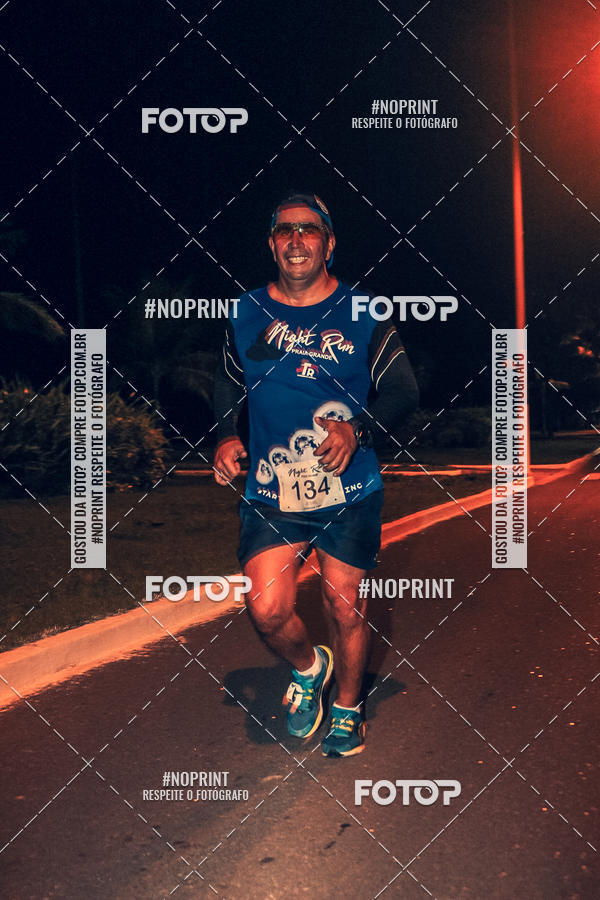 Buy your photos of the eventNight Run 5K 10K Praia Grande on Fotop