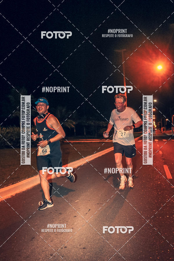 Buy your photos of the eventNight Run 5K 10K Praia Grande on Fotop