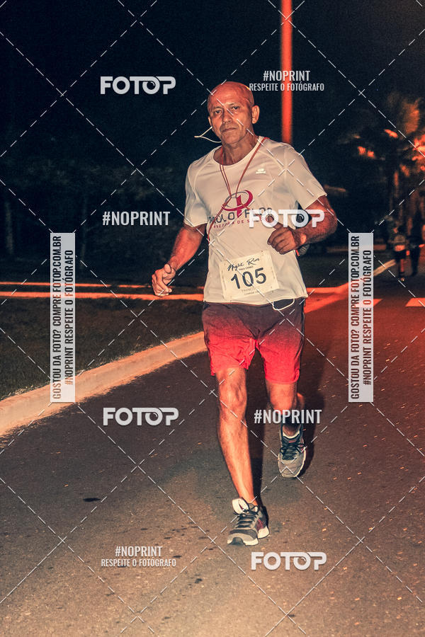 Buy your photos of the eventNight Run 5K 10K Praia Grande on Fotop
