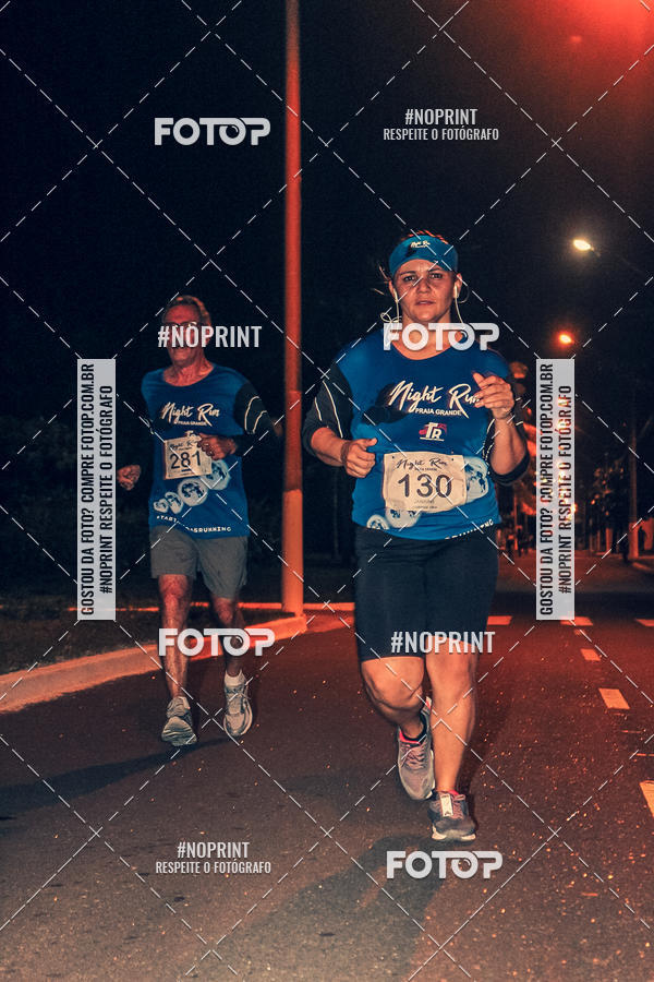 Buy your photos of the eventNight Run 5K 10K Praia Grande on Fotop