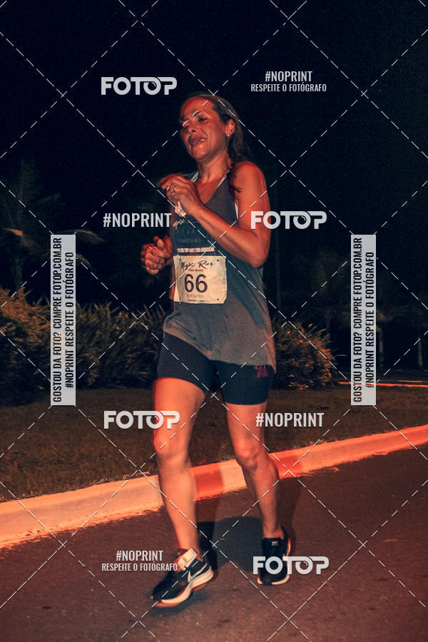 Buy your photos of the eventNight Run 5K 10K Praia Grande on Fotop