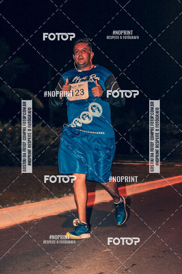 Buy your photos of the eventNight Run 5K 10K Praia Grande on Fotop