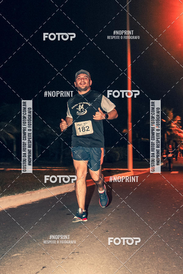 Buy your photos of the eventNight Run 5K 10K Praia Grande on Fotop