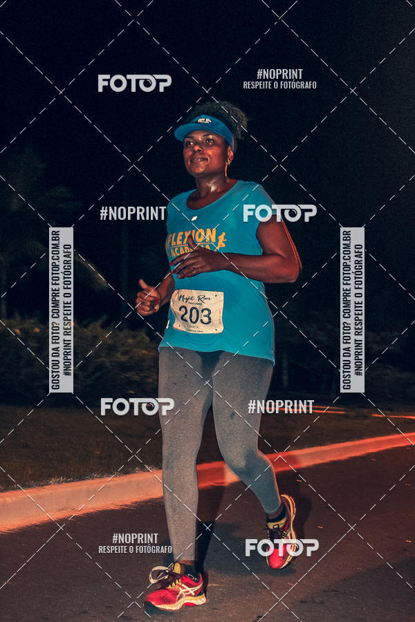 Buy your photos of the eventNight Run 5K 10K Praia Grande on Fotop