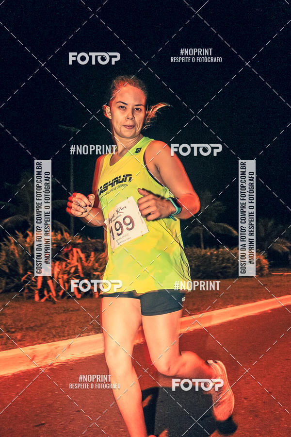 Buy your photos of the eventNight Run 5K 10K Praia Grande on Fotop