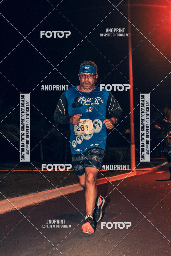 Buy your photos of the eventNight Run 5K 10K Praia Grande on Fotop
