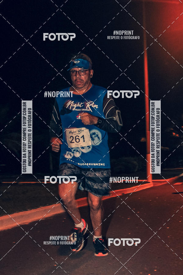 Buy your photos of the eventNight Run 5K 10K Praia Grande on Fotop