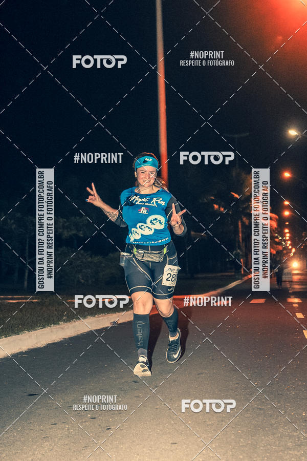 Buy your photos of the eventNight Run 5K 10K Praia Grande on Fotop