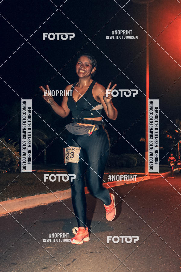 Buy your photos of the eventNight Run 5K 10K Praia Grande on Fotop