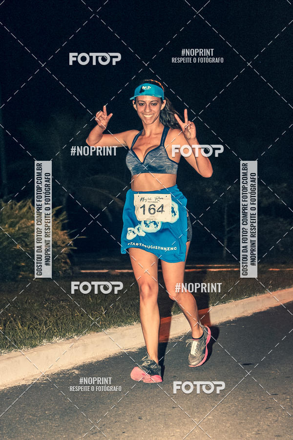 Buy your photos of the eventNight Run 5K 10K Praia Grande on Fotop