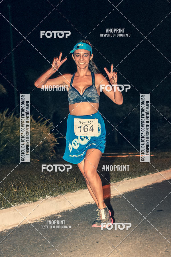 Buy your photos of the eventNight Run 5K 10K Praia Grande on Fotop