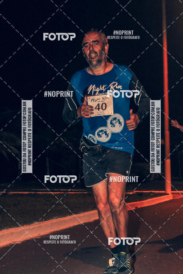 Buy your photos of the eventNight Run 5K 10K Praia Grande on Fotop