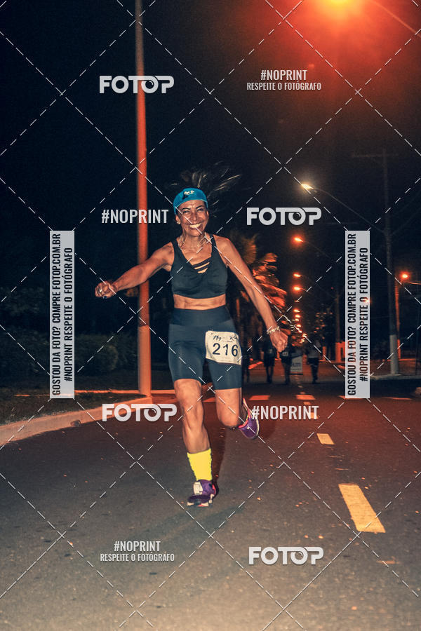 Buy your photos of the eventNight Run 5K 10K Praia Grande on Fotop