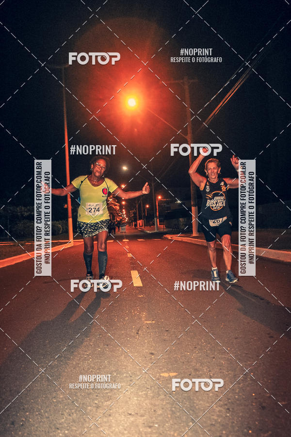 Buy your photos of the eventNight Run 5K 10K Praia Grande on Fotop