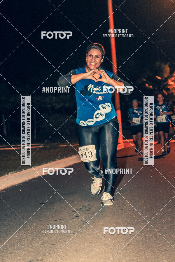 Buy your photos of the eventNight Run 5K 10K Praia Grande on Fotop