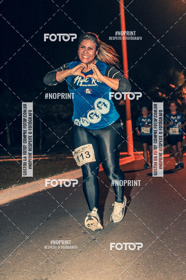 Buy your photos of the eventNight Run 5K 10K Praia Grande on Fotop
