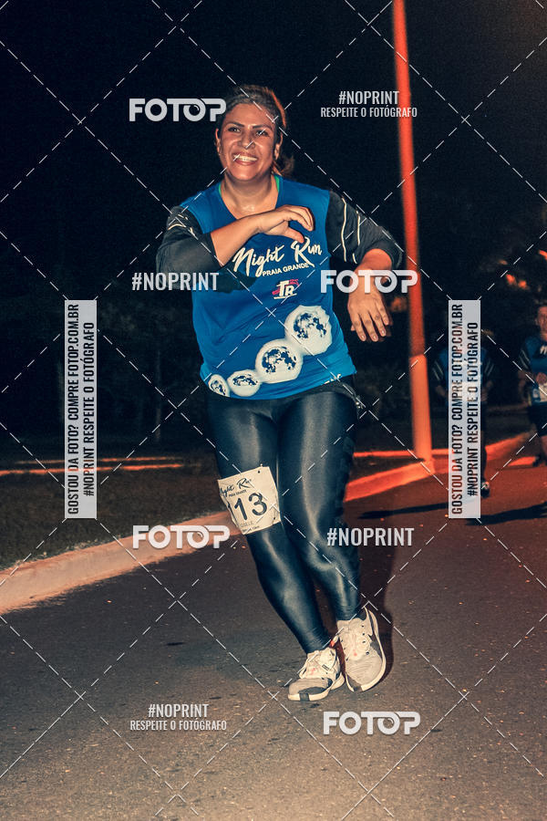 Buy your photos of the eventNight Run 5K 10K Praia Grande on Fotop