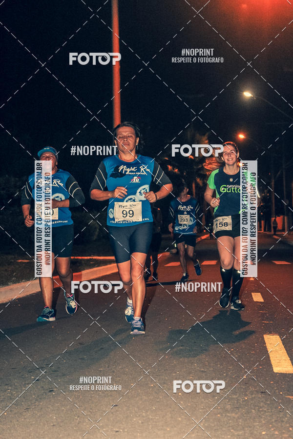 Buy your photos of the eventNight Run 5K 10K Praia Grande on Fotop