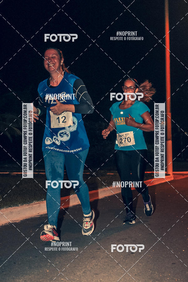 Buy your photos of the eventNight Run 5K 10K Praia Grande on Fotop