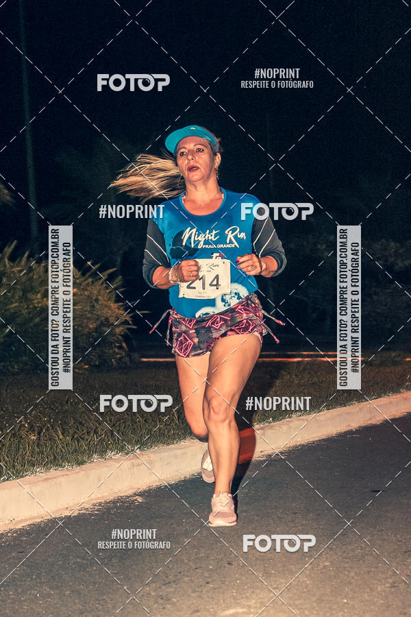 Buy your photos of the eventNight Run 5K 10K Praia Grande on Fotop