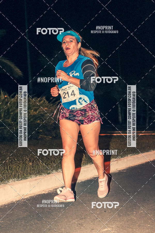 Buy your photos of the eventNight Run 5K 10K Praia Grande on Fotop