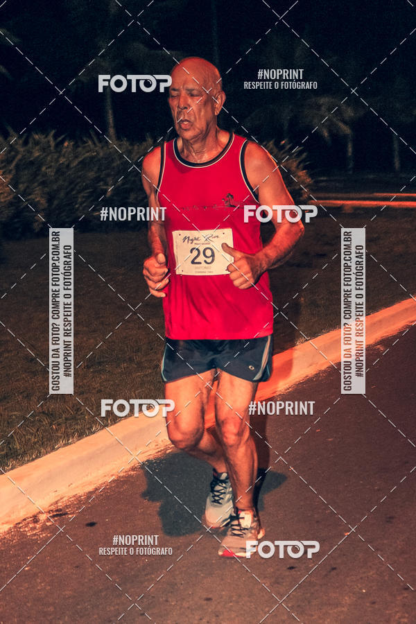 Buy your photos of the eventNight Run 5K 10K Praia Grande on Fotop