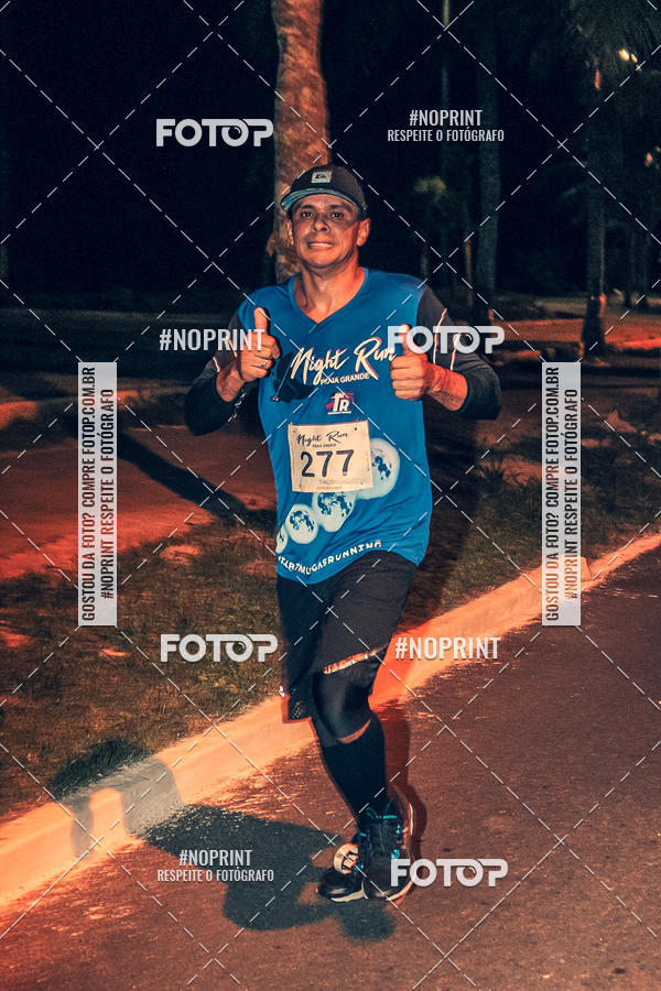 Buy your photos of the eventNight Run 5K 10K Praia Grande on Fotop