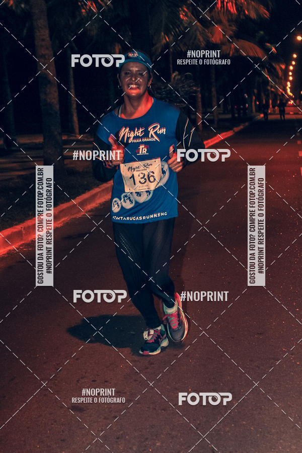 Buy your photos of the eventNight Run 5K 10K Praia Grande on Fotop