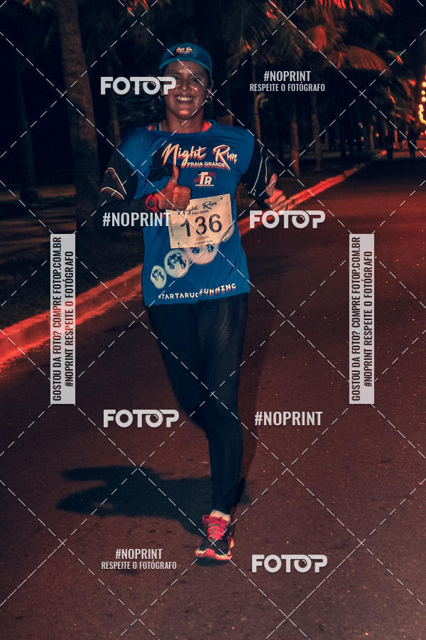 Buy your photos of the eventNight Run 5K 10K Praia Grande on Fotop