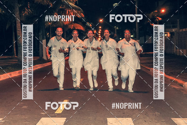 Buy your photos of the eventNight Run 5K 10K Praia Grande on Fotop