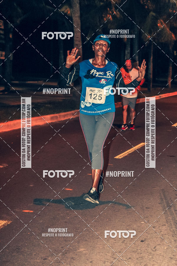 Buy your photos of the eventNight Run 5K 10K Praia Grande on Fotop