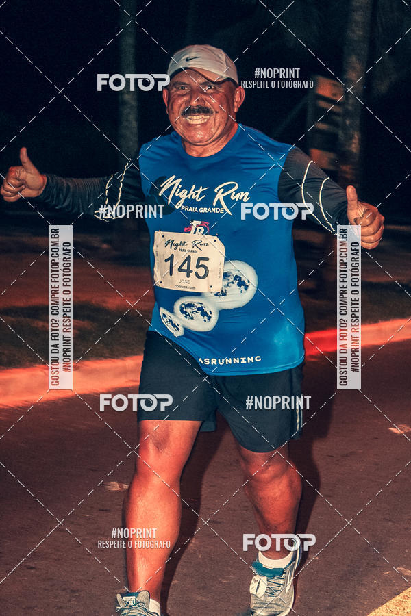 Buy your photos of the eventNight Run 5K 10K Praia Grande on Fotop