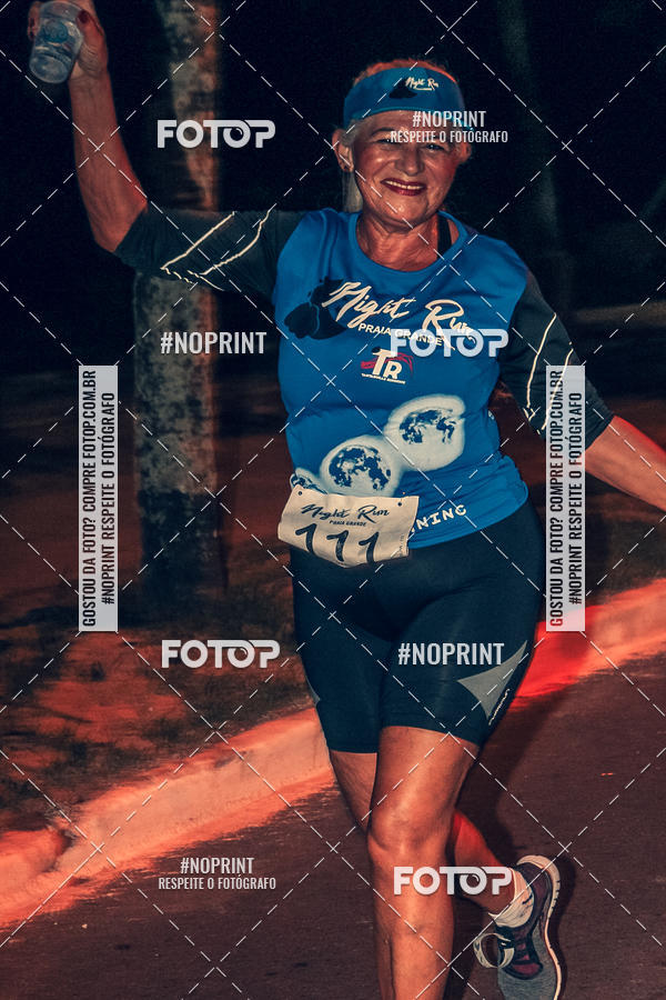 Buy your photos of the eventNight Run 5K 10K Praia Grande on Fotop