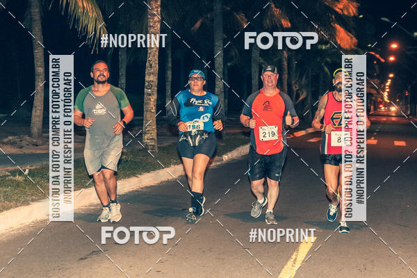 Buy your photos of the eventNight Run 5K 10K Praia Grande on Fotop