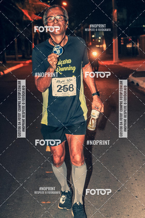 Buy your photos of the eventNight Run 5K 10K Praia Grande on Fotop