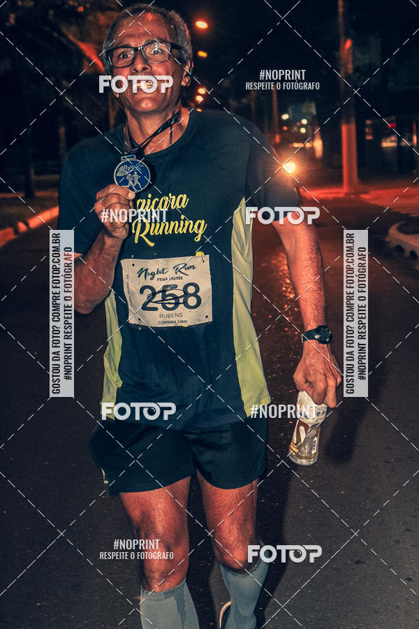 Buy your photos of the eventNight Run 5K 10K Praia Grande on Fotop