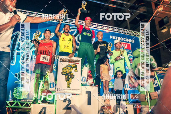 Buy your photos of the eventNight Run 5K 10K Praia Grande on Fotop